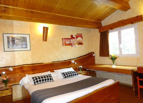 Comfortable guest rooms at Au Bois Fleuri